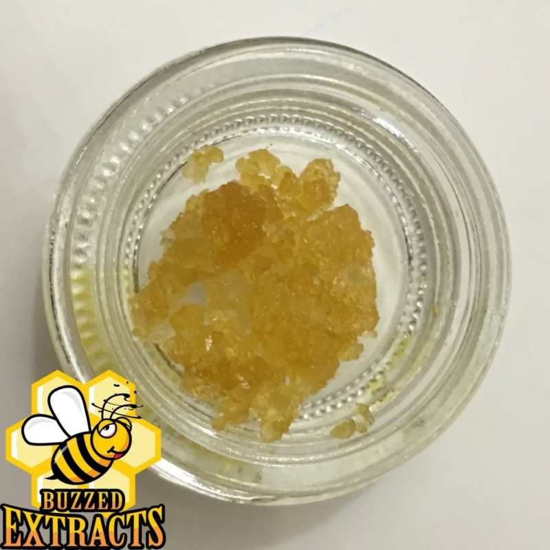 Buzzed Extracts CBD oil for sale featuring THC diamonds